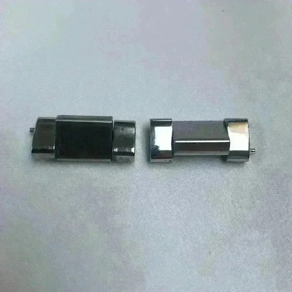 Michael Kors Silver Watch with Pave Diamond Face - Picture 7 of 7